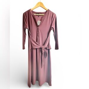 White House Black Market Plum Dress Size Medium NWT